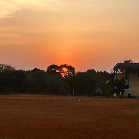 Sri Thirumal Home Stay Kumbakonam Bagian luar foto